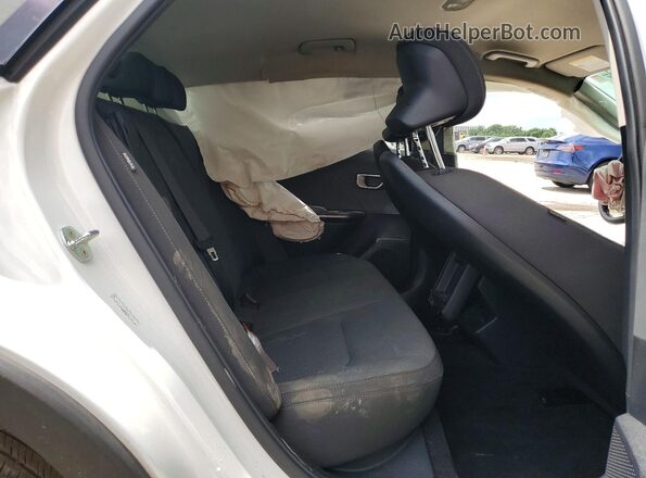 3KPFT4DE5SE225409 2025 KIA K4 White Rear seats view
