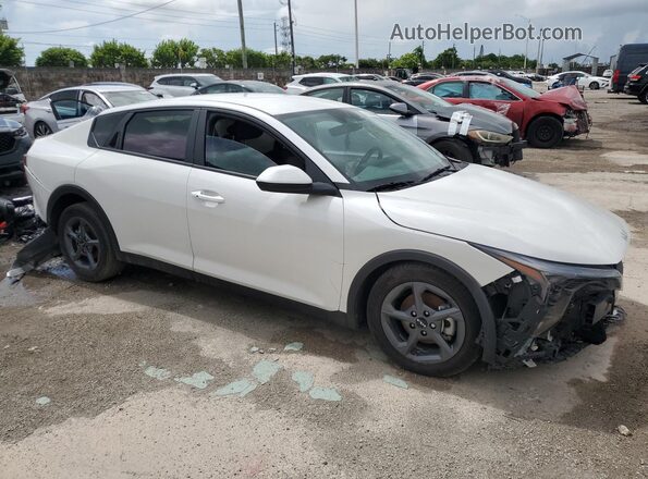3KPFT4DE5SE225409 2025 KIA K4 White 