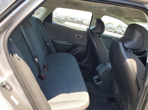 3KPFT4DE5SE241741 2025 KIA K4 Gray უკანა სავარძლების ხედი
