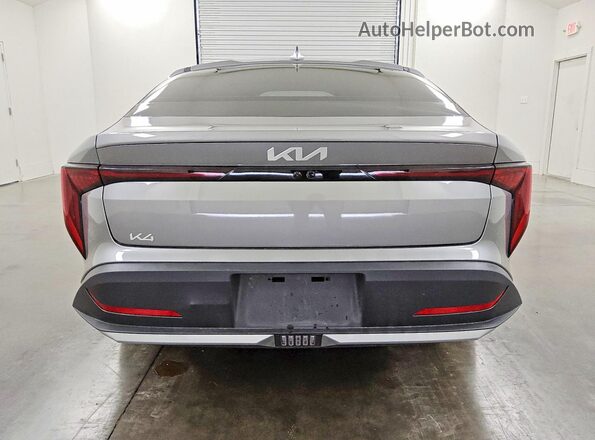 3KPFT4DE5TE320442 2026 KIA K4 Gray უკანა ხედი