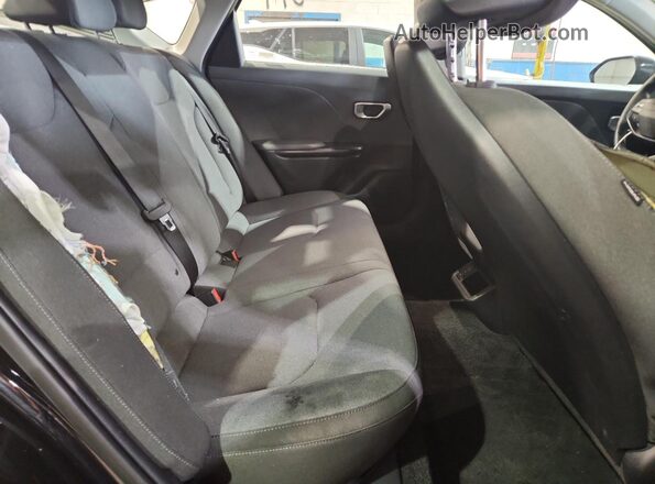 3KPFT4DE6SE037871 2025 KIA K4 Black 