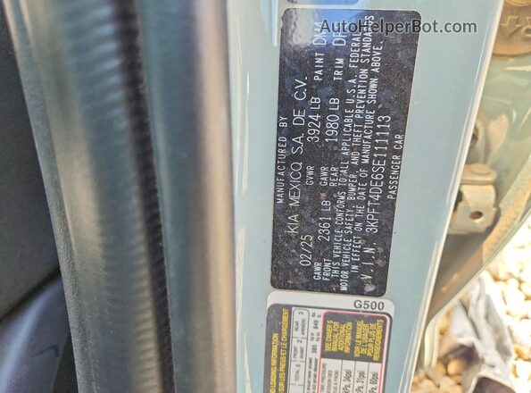 3KPFT4DE6SE111113 2025 KIA K4 Green Vista del compartimento del motor