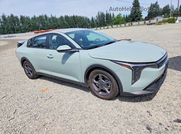 3KPFT4DE6SE132592 2025 KIA K4 Gray წინა მარჯვენა