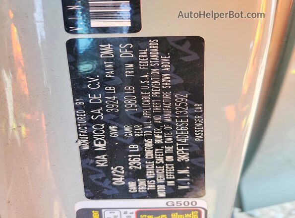 3KPFT4DE6SE132592 2025 KIA K4 Gray ძრავის განყოფილების ხედი