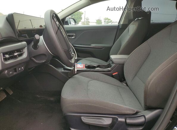 3KPFT4DE6SE219926 2025 KIA K4 Black Widok wnętrza z przodu
