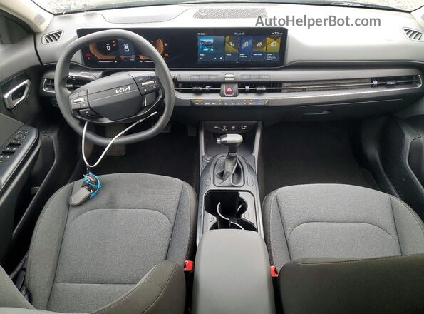 3KPFT4DE6SE219926 2025 KIA K4 Black Widok deski rozdzielczej