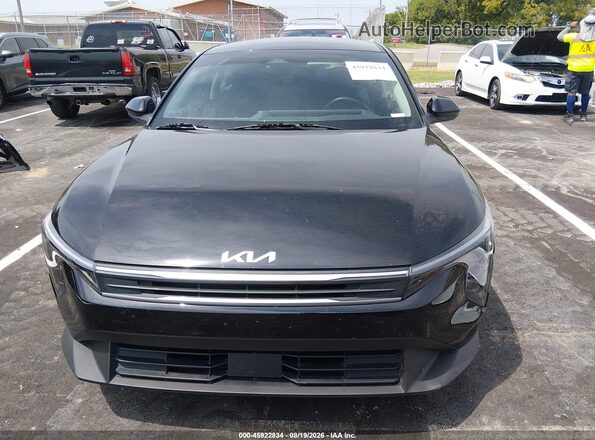 3KPFT4DE6SE239478 2025 KIA K4 Black ხელსაწყოთა პანელის ხედი