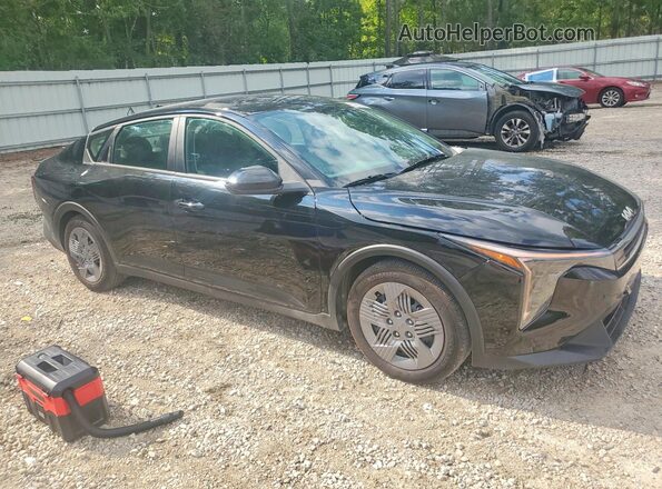 3KPFT4DE6SE241473 2025 KIA K4 Black Front right