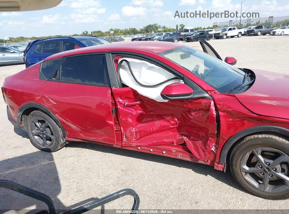 3KPFT4DE7SE006404 2025 KIA K4 Red Front view