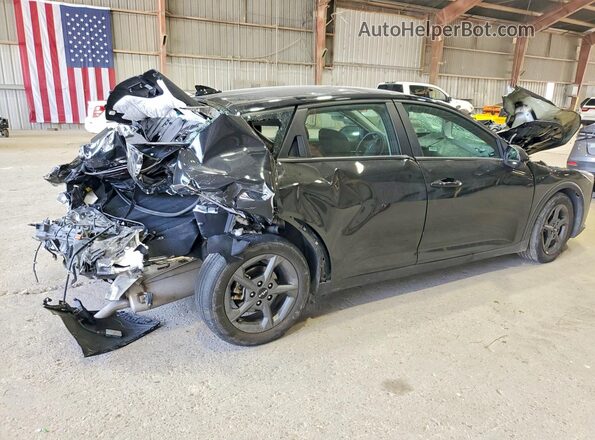3KPFT4DE7SE021288 2025 KIA K4 Black Задня права чверть