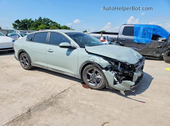 3KPFT4DE7SE026703 2025 KIA K4 Gray Przód prawy