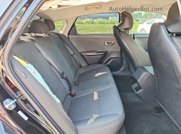 3KPFT4DE7SE053027 2025 KIA K4 Black Rear seats view
