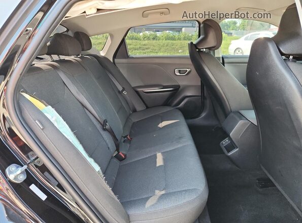 3KPFT4DE7SE053027 2025 KIA K4 Black 