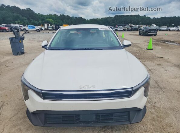 3KPFT4DE7SE092068 2025 KIA K4 Gray Front view
