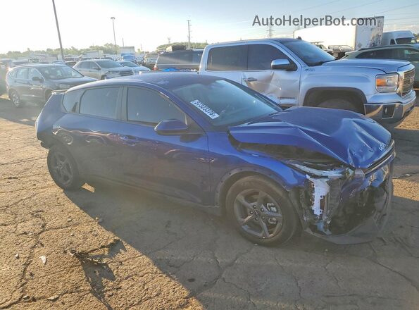 3KPFT4DE7SE110522 2025 KIA K4 Blue Front right