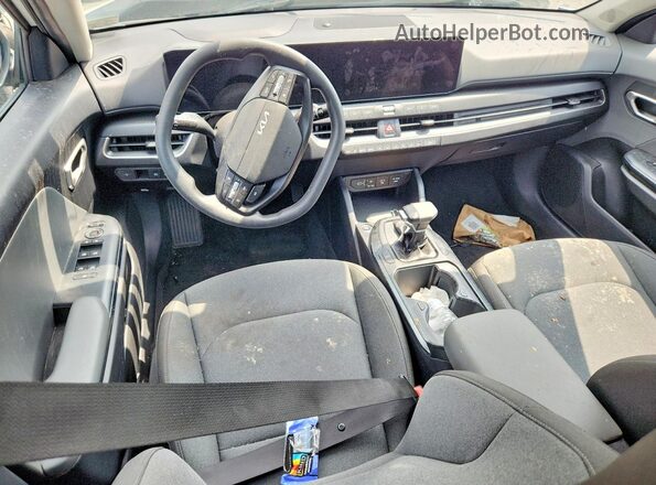 3KPFT4DE7SE121634 2025 KIA K4 White Вид панелі приладів