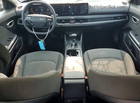 3KPFT4DE7SE129748 2025 KIA K4 Серый Вид панели приборов