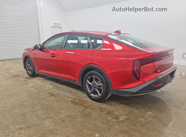 3KPFT4DE7SE154729 2025 KIA K4 Red Rear left