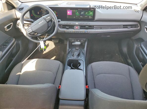 3KPFT4DE7SE201175 2025 KIA K4 Gray Dashboard view
