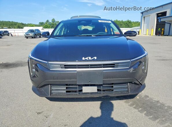 3KPFT4DE7TE282924 2026 KIA K4 Charcoal Widok z przodu
