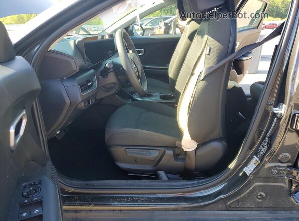 3KPFT4DE7TE282924 2026 KIA K4 Charcoal Widok wnętrza z przodu