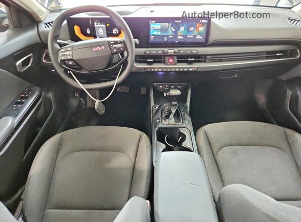 3KPFT4DE8SE005410 2025 KIA K4 Черный Вид панели приборов