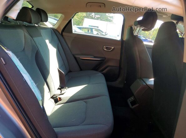 3KPFT4DE8SE062190 2025 KIA K4 Gray Հետևի նստատեղերի տեսք