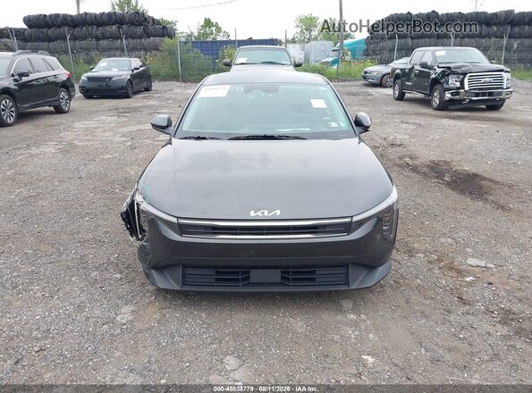3KPFT4DE8SE097201 2025 KIA K4 Gray Vista del cuadro de instrumentos