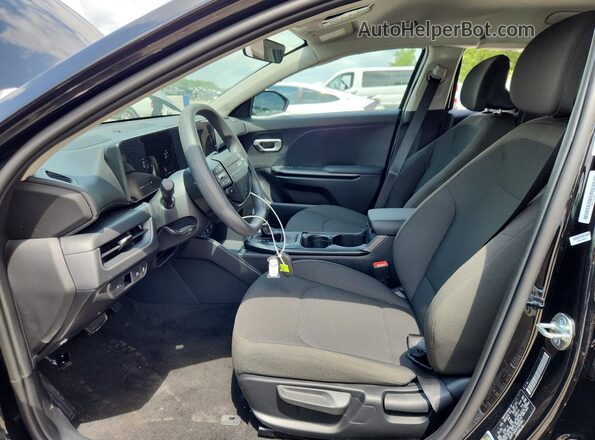 3KPFT4DE8TE365861 2026 KIA K4 Black 
