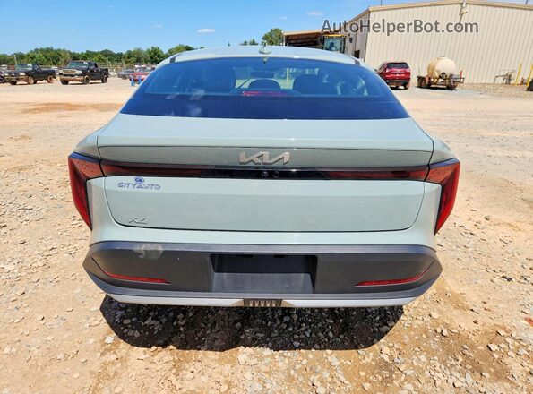 3KPFT4DE9SE048914 2025 KIA K4 Gray Հետևի տեսք