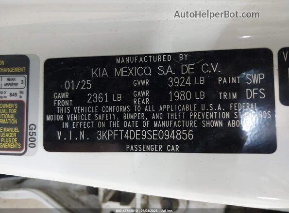 3KPFT4DE9SE094856 2025 KIA K4 White Widok komory silnika