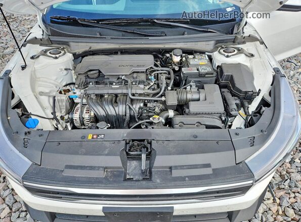 3KPFT4DE9SE147247 2025 KIA K4 White Вид задньої частини салону