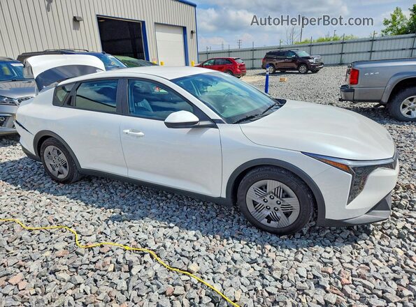 3KPFT4DE9SE147247 2025 KIA K4 White Передня права чверть
