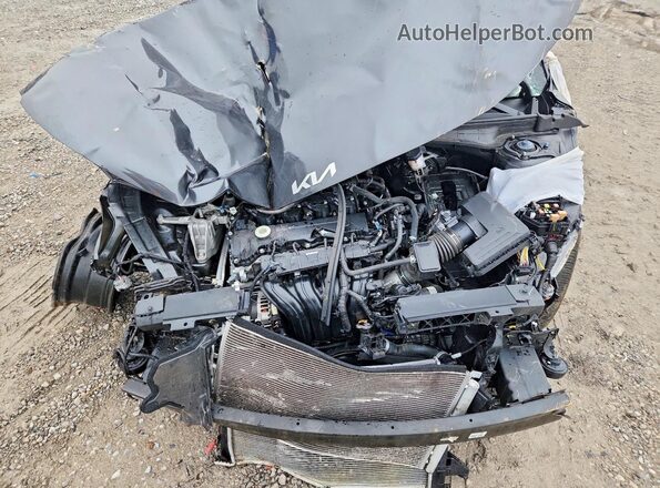 3KPFT4DE9SE160824 2025 KIA K4 Gray Вид задньої частини салону