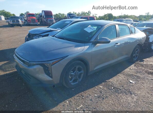3KPFT4DE9SE169944 2025 KIA K4 Gray Przód lewy