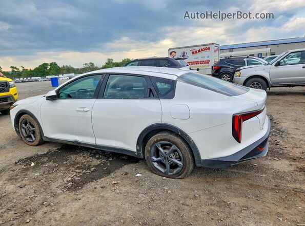 3KPFT4DE9SE214266 2025 KIA K4 White Задня ліва чверть