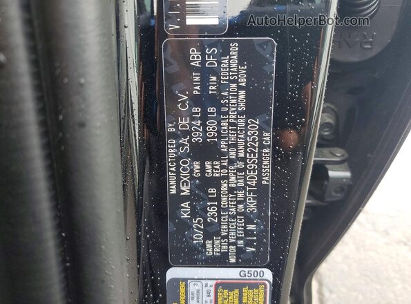 3KPFT4DE9SE225302 2025 KIA K4 Black Engine compartment view