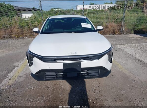3KPFT4DE0SE157679 2025 KIA K4 White Вид щитка приладів