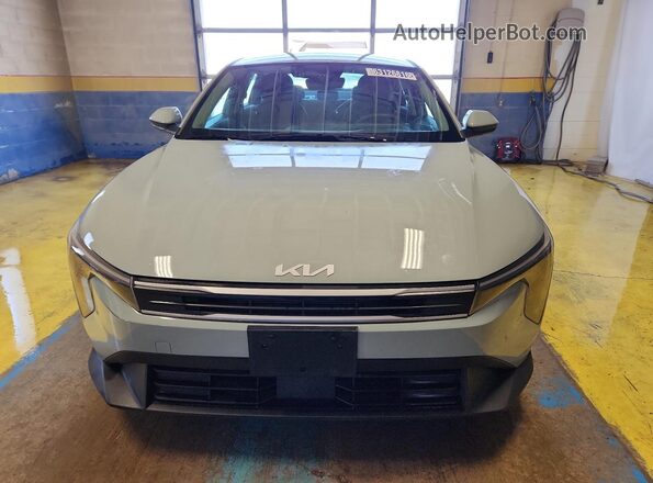 3KPFT4DEXSE044838 2025 KIA K4 Gray VIN կոդի պիտակի տեսք