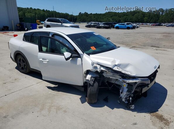 3KPFT4DEXSE048100 2025 KIA K4 White Front right