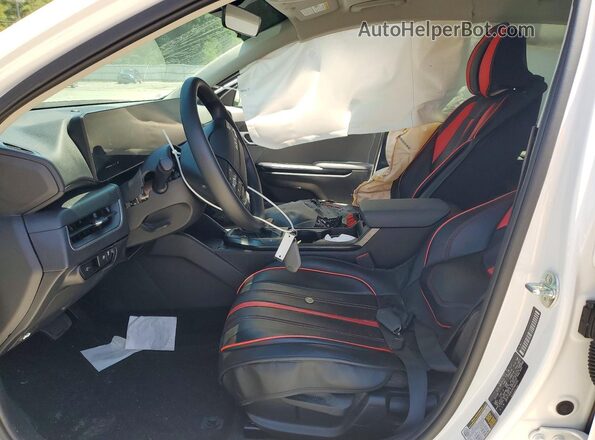 3KPFT4DEXSE048100 2025 KIA K4 White Front interior view