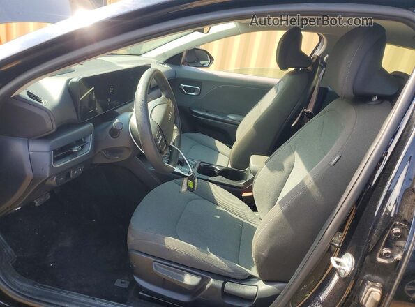 3KPFT4DEXSE059159 2025 KIA K4 Black Front interior view