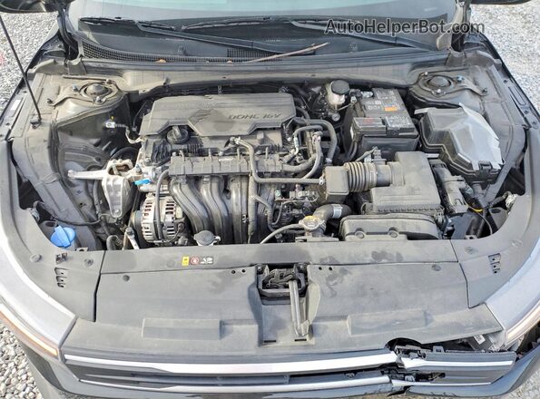 3KPFT4DEXSE109574 2025 KIA K4 Black Rear interior view