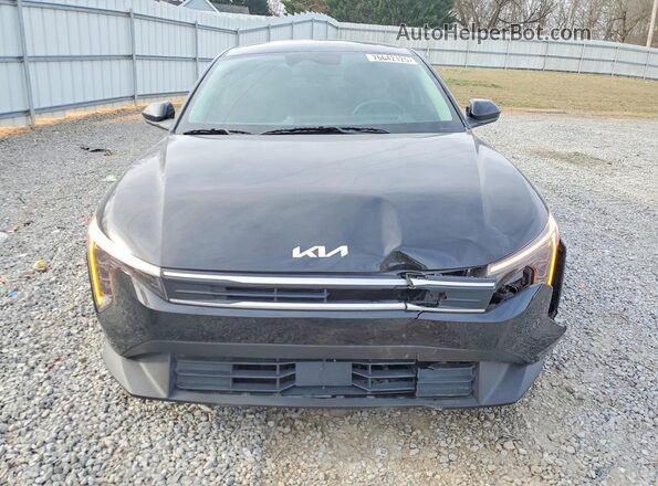 3KPFT4DEXSE109574 2025 KIA K4 Black Front view