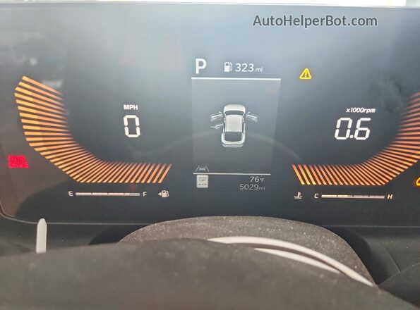 3KPFT4DEXSE120204 2025 KIA K4 Silver Vista del cuadro de instrumentos