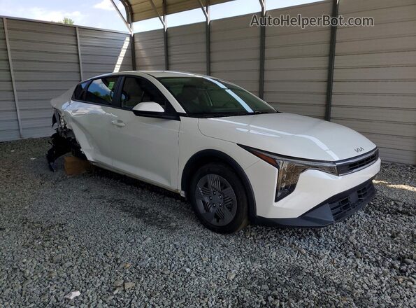 3KPFT4DEXSE142414 2025 KIA K4 White Առջևի աջ