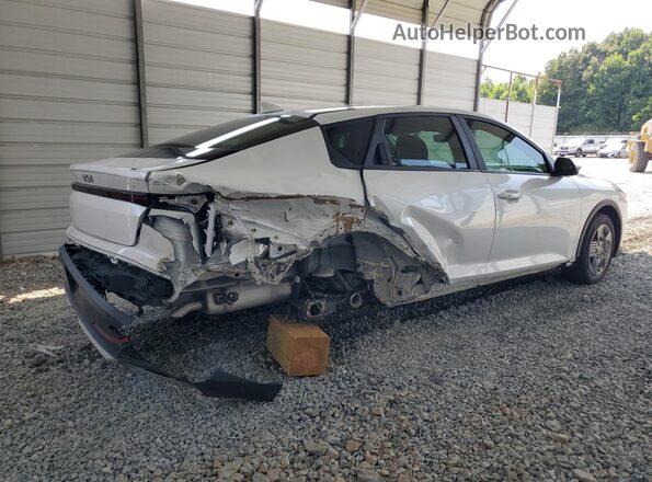 3KPFT4DEXSE142414 2025 KIA K4 White Սալոնի 360 աստիճան տեսք