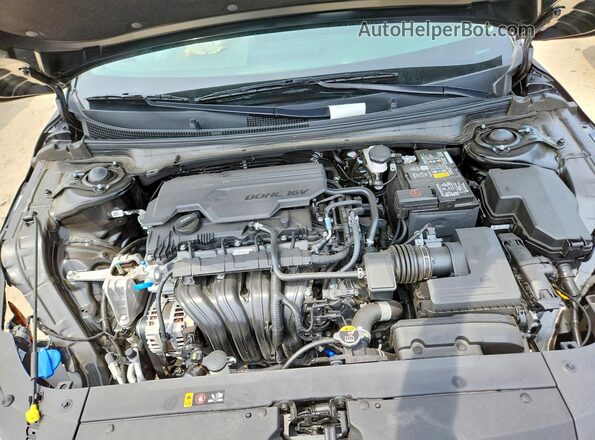 3KPFT4DEXSE222425 2025 KIA K4 Черный Вид задней части салона
