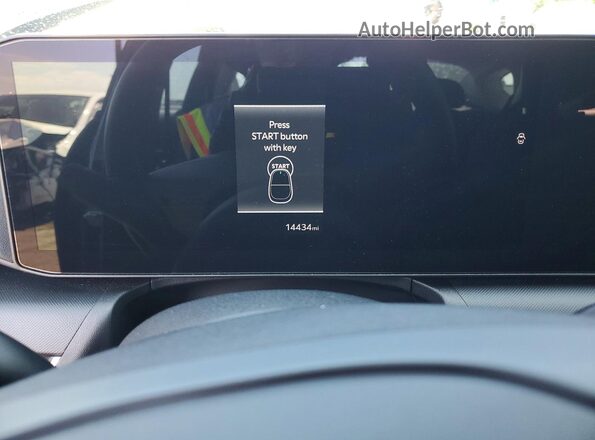 3KPFT4DEXTE260674 2026 KIA K4 Blue Vista del cuadro de instrumentos