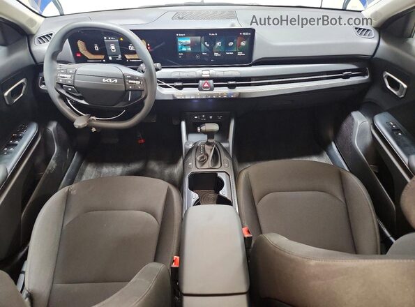 3KPFT4DEXTE284084 2026 KIA K4 Blue წინა პანელის ხედი